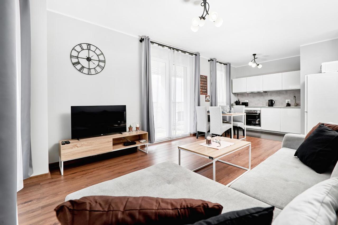 Apartment Wroclaw Sikorskiego With Free Garage By Renters Prestige Exterior photo