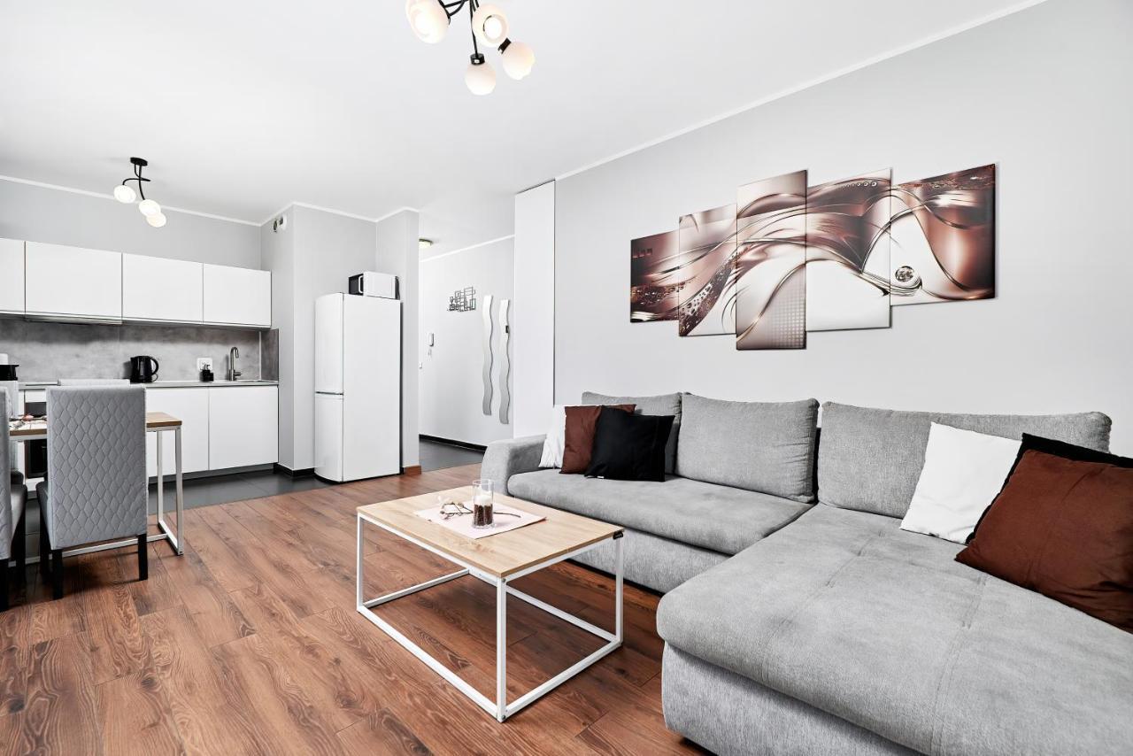 Apartment Wroclaw Sikorskiego With Free Garage By Renters Prestige Exterior photo