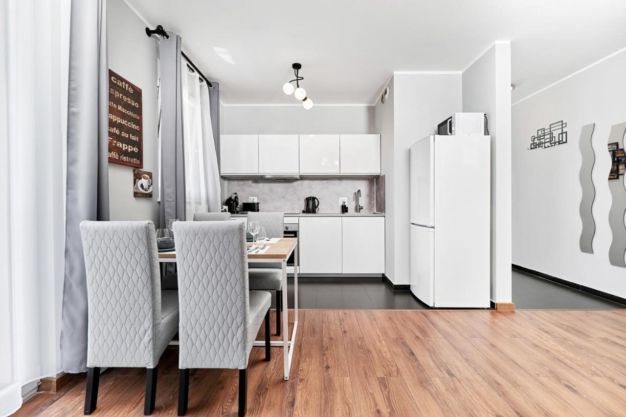 Apartment Wroclaw Sikorskiego With Free Garage By Renters Prestige Exterior photo